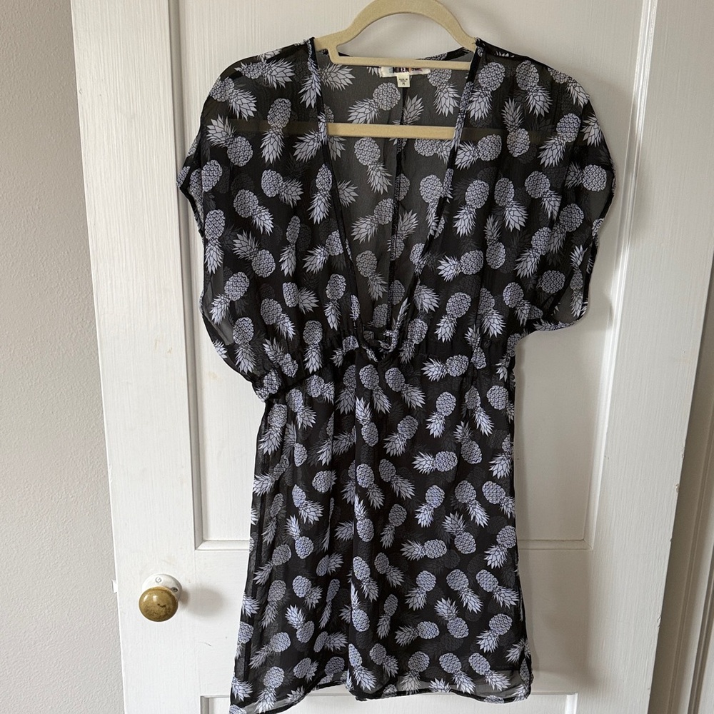 Miken Black Sheer Pineapple Print Tunic